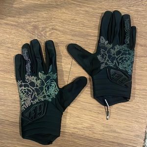 Troy Lee Designs Luxe Floral Mountain Bike Gloves